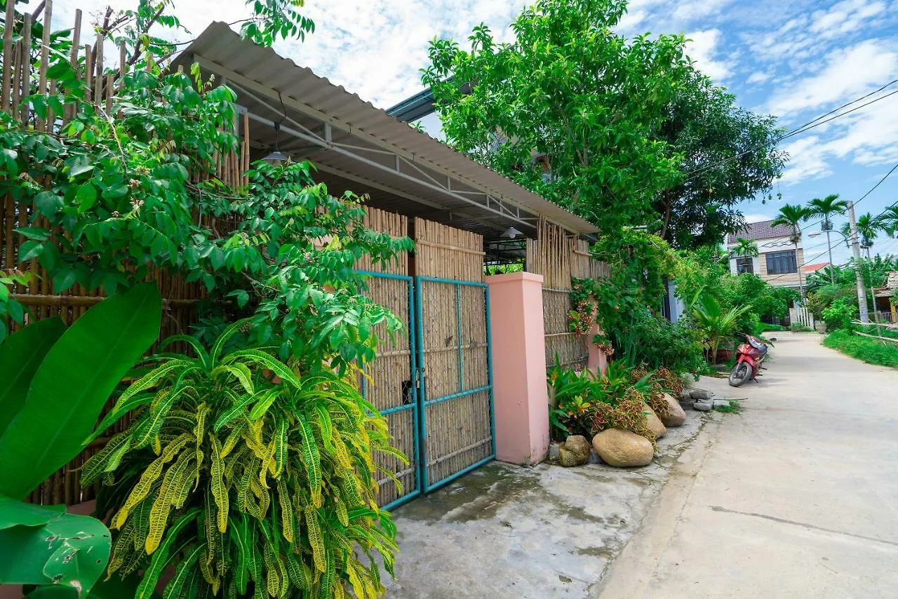 Little Nap Homestay Хойан Вьетнам
