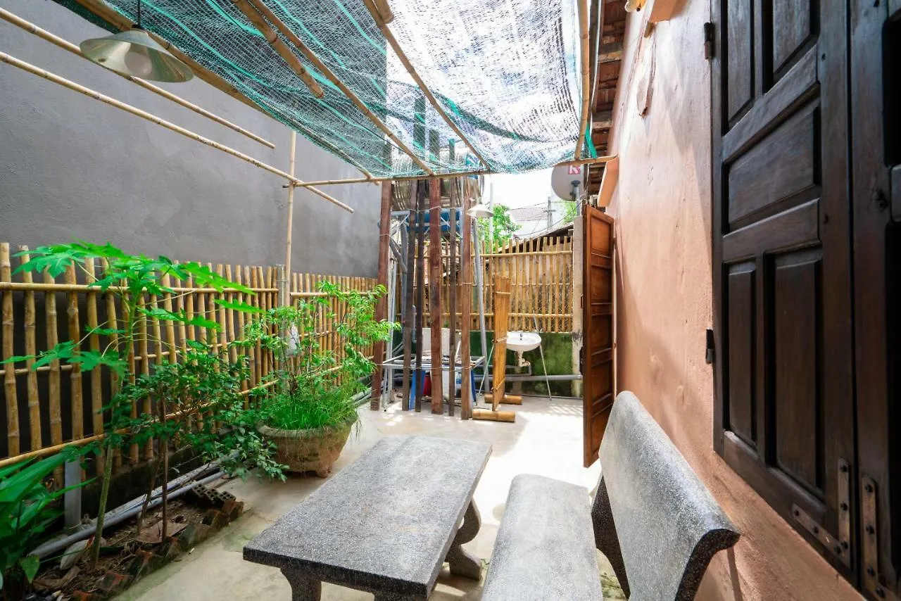 Little Nap Homestay Хойан