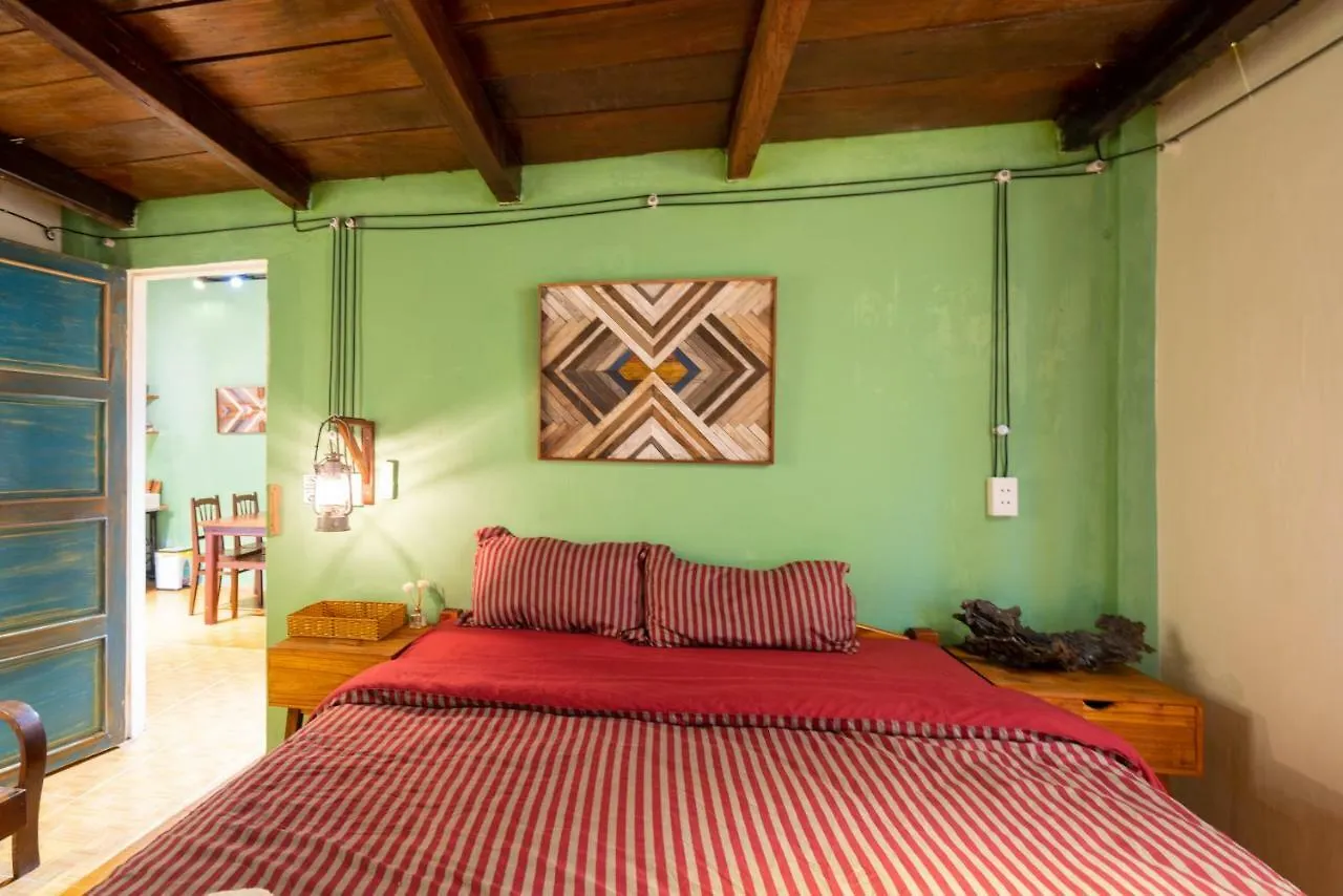 Little Nap Homestay Хойан
