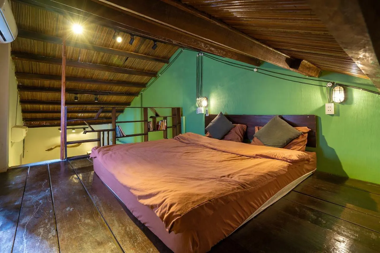Little Nap Homestay Хойан