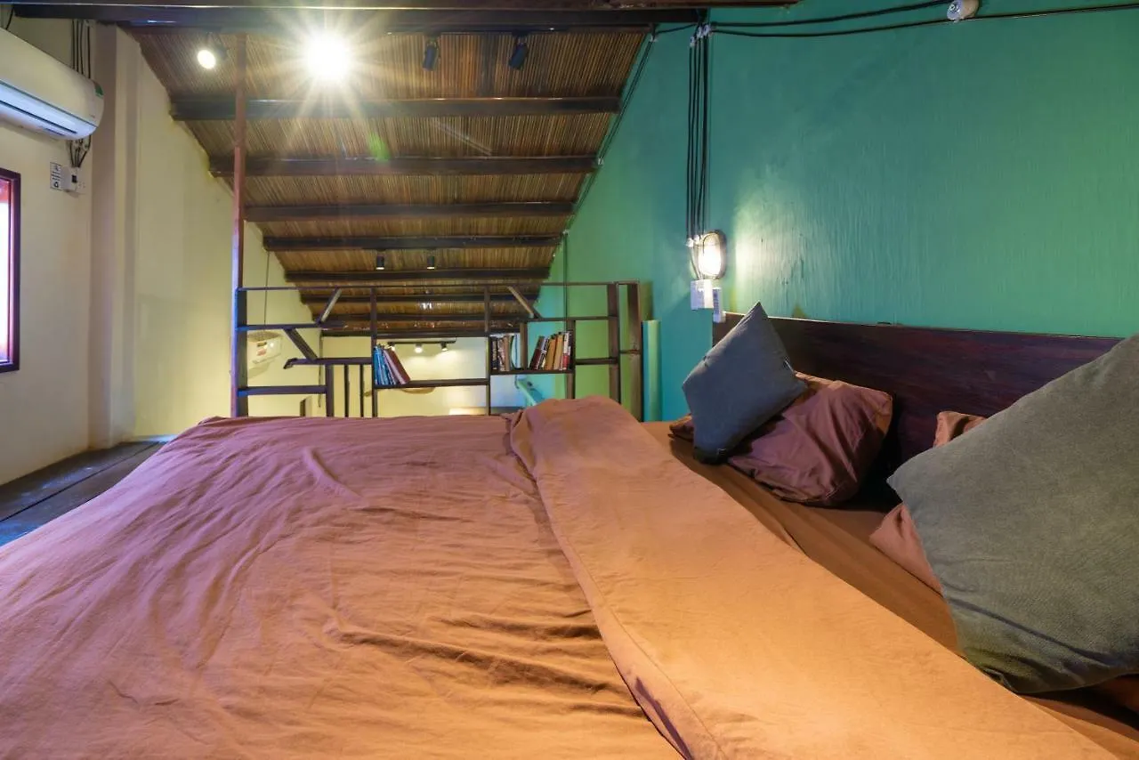 Little Nap Homestay Хойан