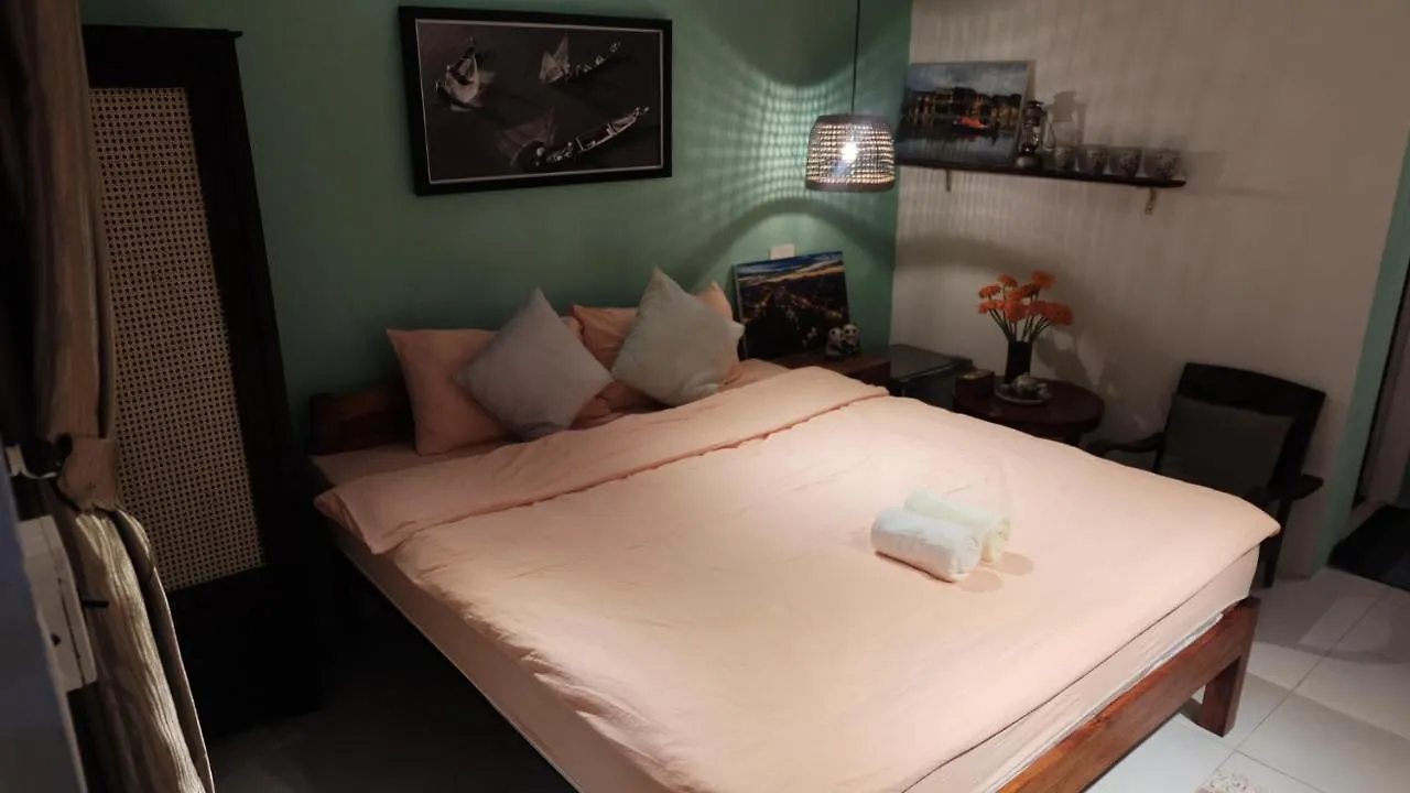 Little Nap Homestay Хойан